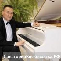 Известный музыкант из Кисловодска Евгений Ли отметил 30-летие творческой деятельности